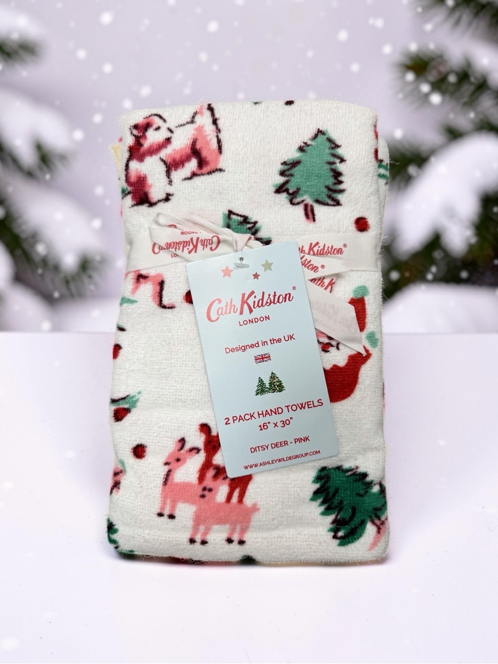 Cath Kidston London NWT Charming Whimsical Ditsy Deer Set of 2  Bath Hand Towels